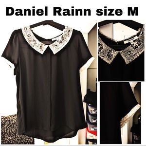 Daniel Rainn Black white Collar Flowy Top M